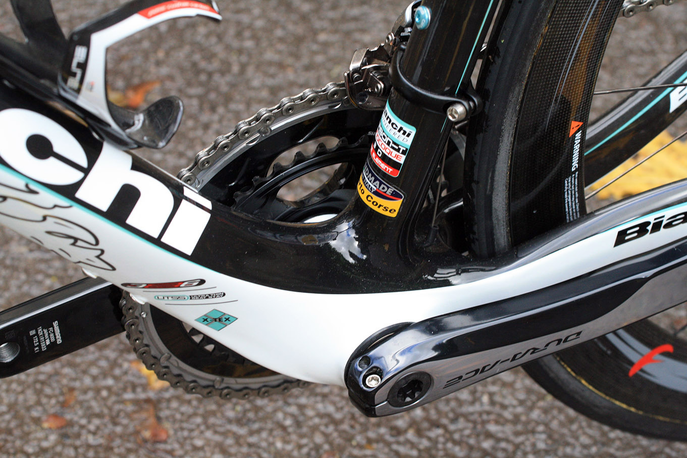 bianchi oltre xr2 bottom bracket